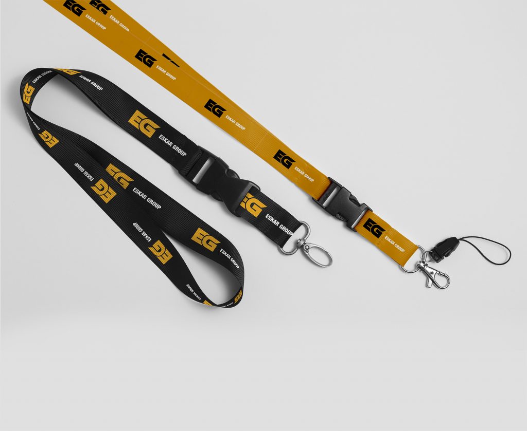 Customizable lanyards