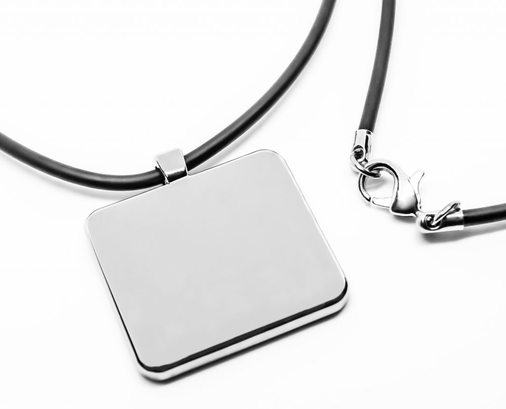 promotional custom logo pendant necklaces